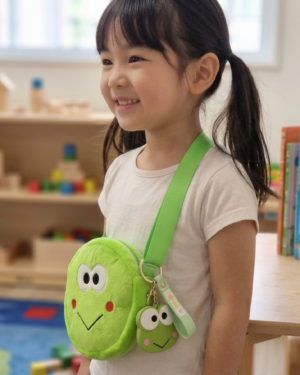 The Froggy Friend – 1 Green frog sling bag, 1 green frog keychain