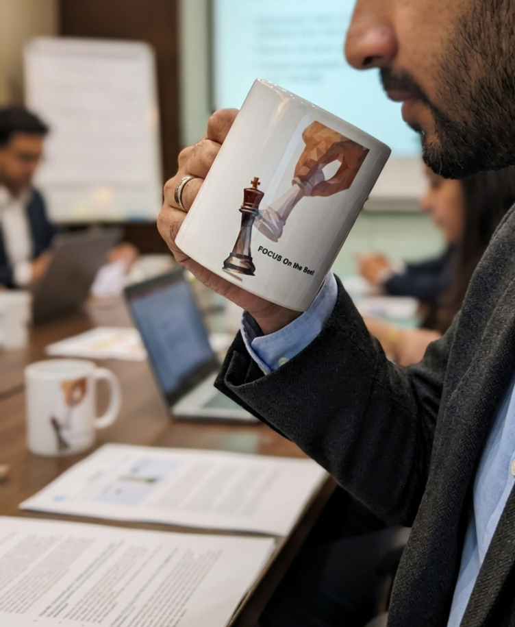 Focus on the best - 1 spiral notebook, 1 Ceramic Mug, 1 Blue and 1 Black pen - Image 6